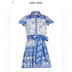 Alice + Olivia
Tiffie Belted Floral Minidress
Greek Tile size 2